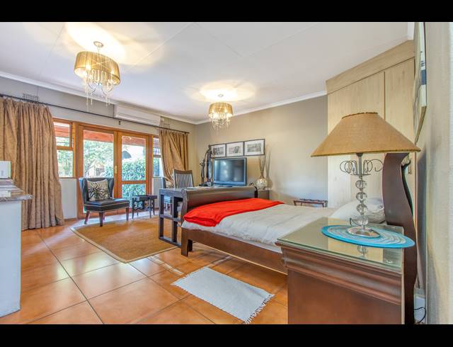 1 BEDROOM APARTMENT TO LET IN WOODMEAD